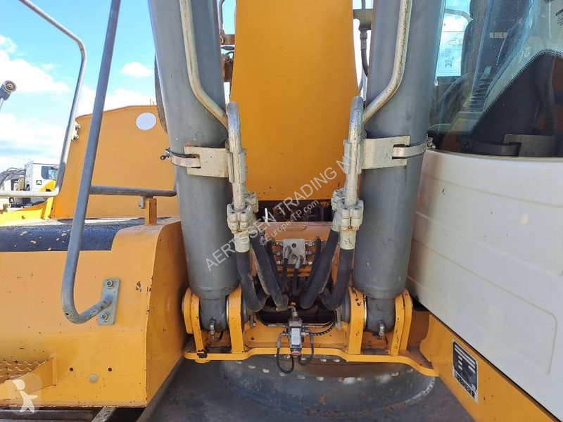 Escavadora Liebherr