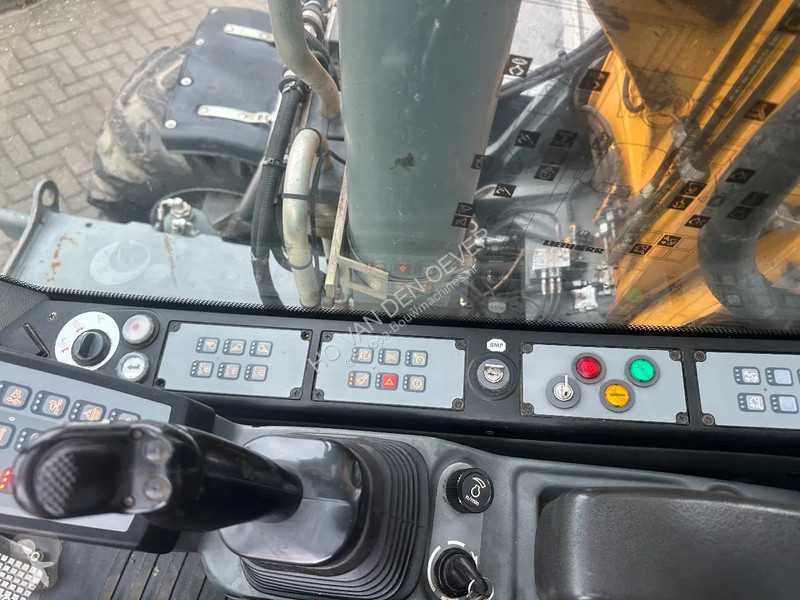 Escavadora Liebherr A