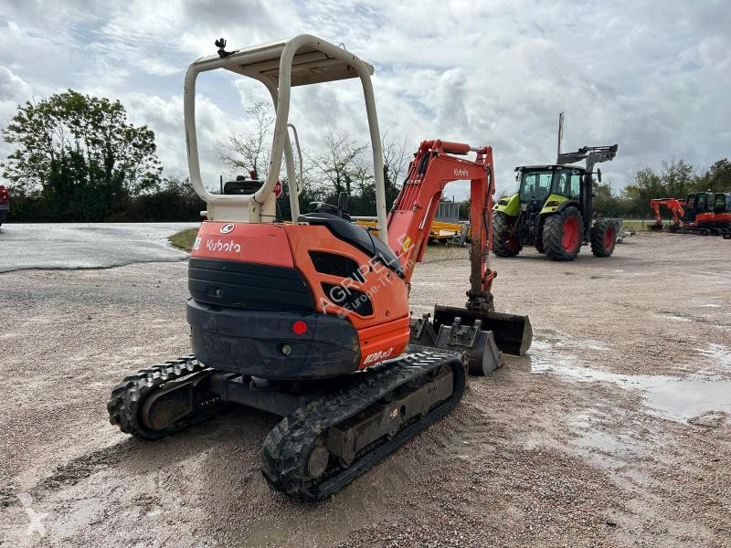 Excavadora Kubota -3