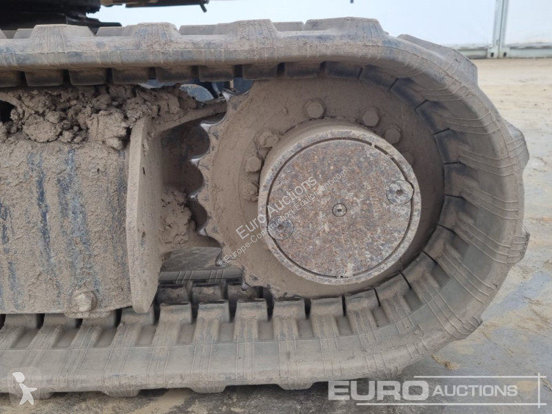 جرافة Komatsu PC26MR-3