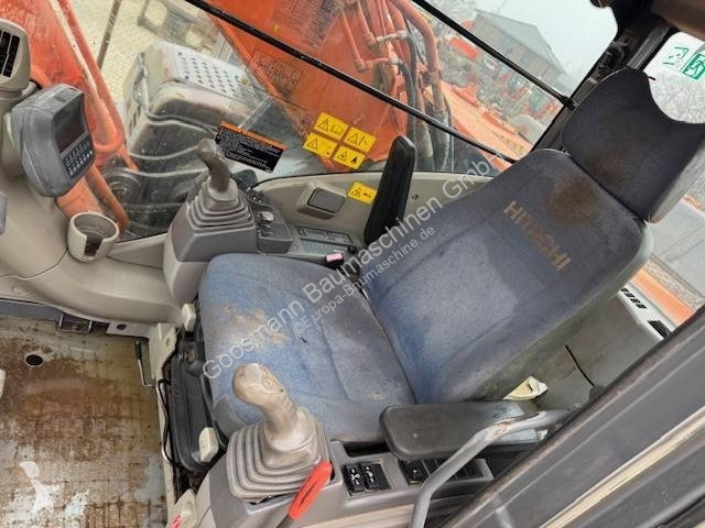 Rýpadlo Hitachi LC N