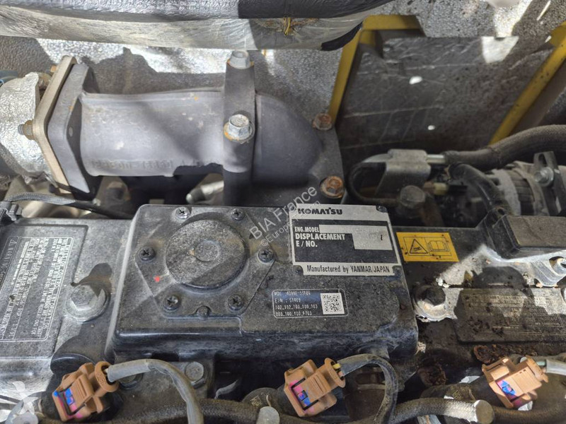 جرافة Komatsu PC80MR-5