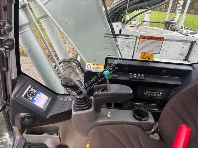Rýpadlo Takeuchi 2150