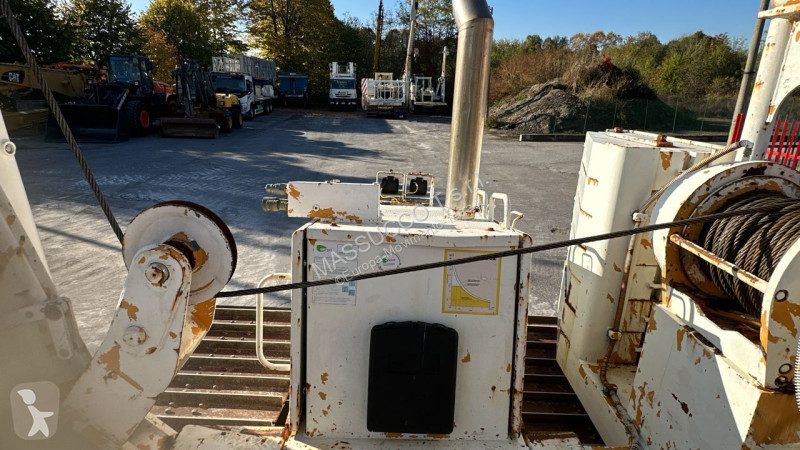 جرافة Liebherr RL 22 B