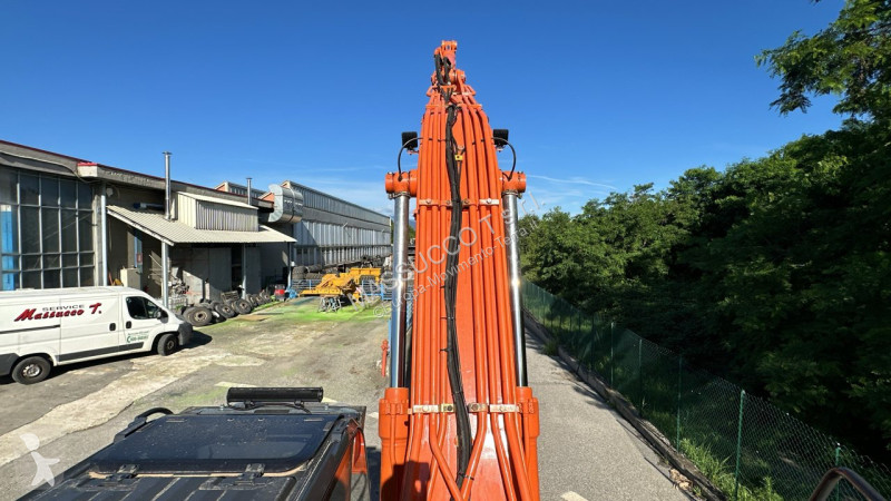 Экскаватор Hitachi 7