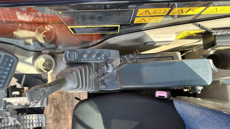 Escavatore Hitachi T-3