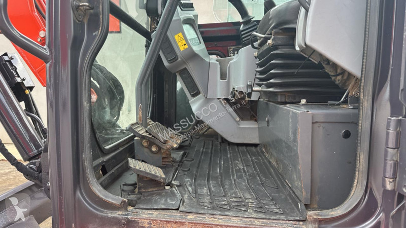 جرافة Kubota