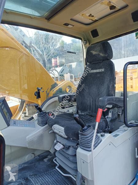 جرافة Liebherr R964C