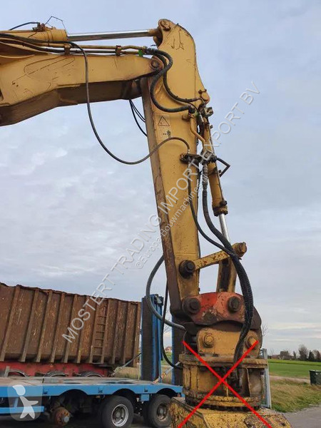 جرافة Komatsu K Komatsu PW180 Mobile Excavator...