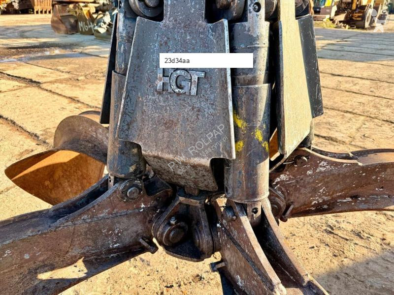 Lopatový nakládač Sennebogen 821