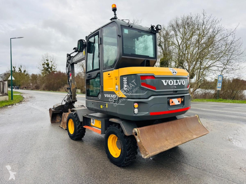 Rýpadlo Volvo  EW60E