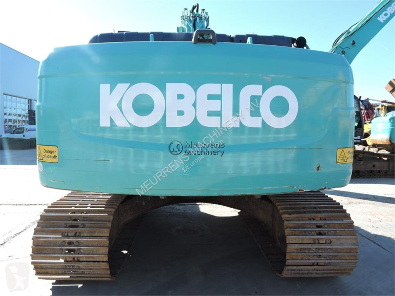 جرافة Kobelco SK210