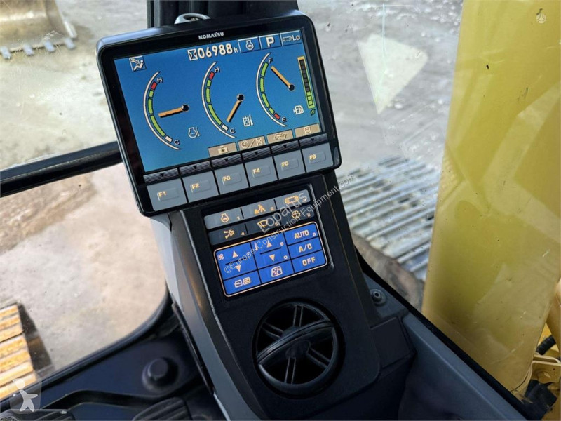 Экскаватор Komatsu LC-8 LONGREACH 900 mm