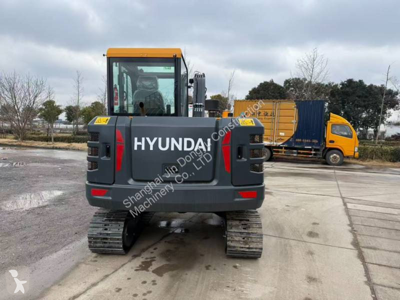 جرافة Hyundai HX60G