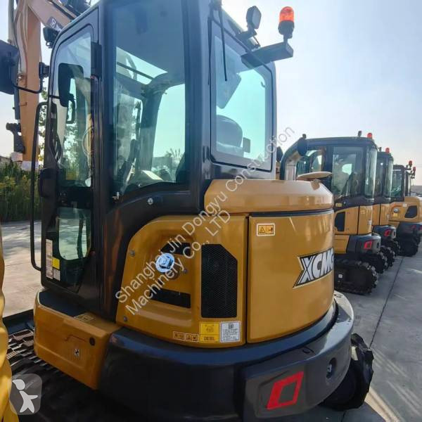 جرافة XCMG XE55E