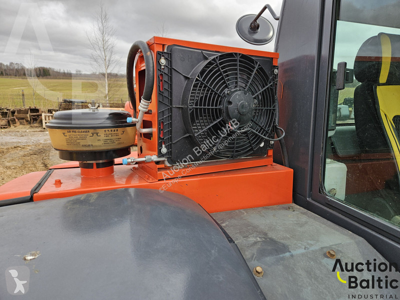 Экскаватор Kubota KX 183-3