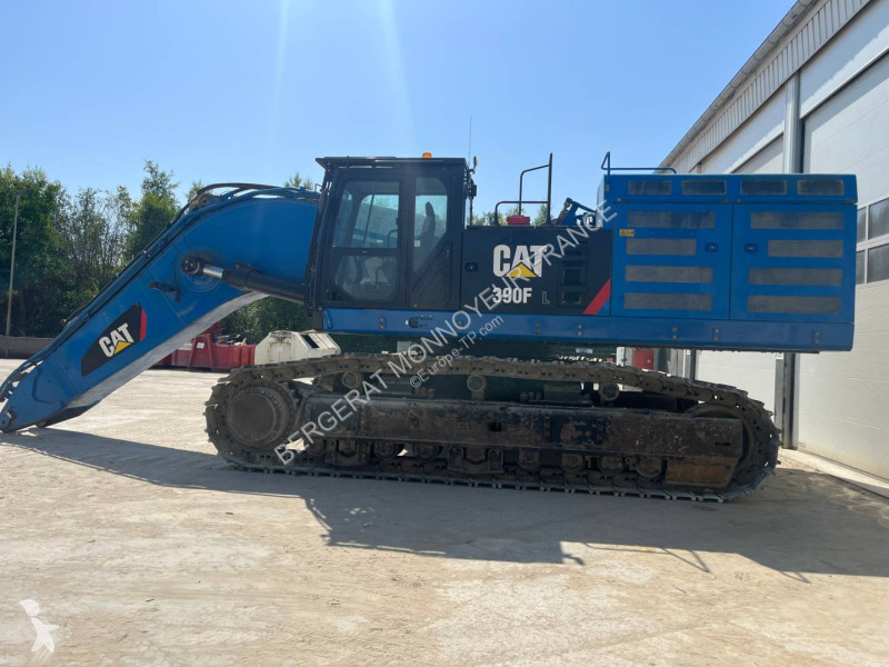 Rýpadlo Caterpillar 390F