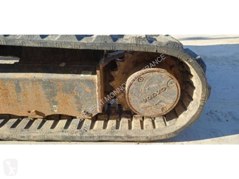 جرافة Volvo ECR58