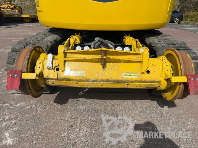 Екскаватор Komatsu 138US2