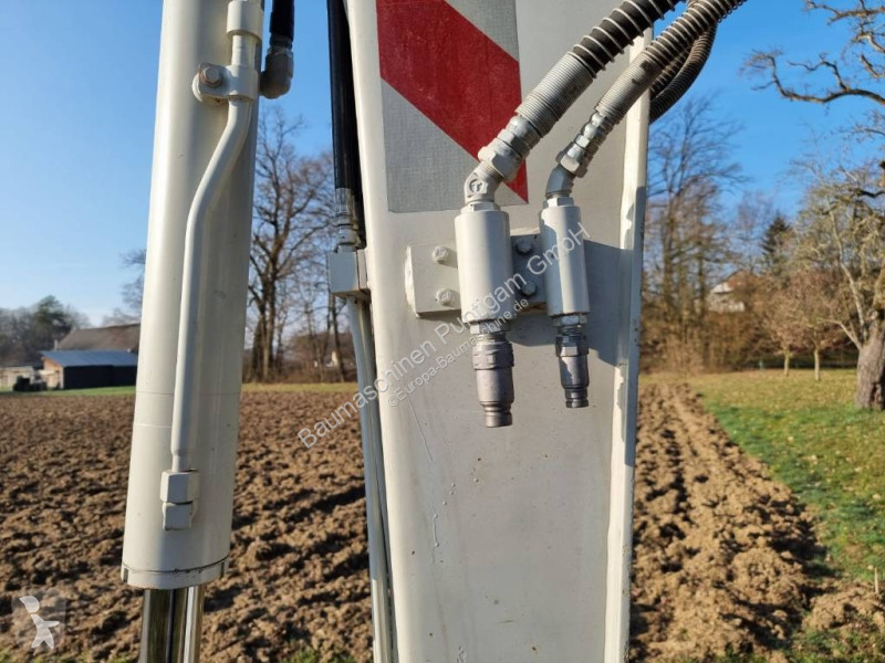 Rýpadlo Takeuchi TB 295 W