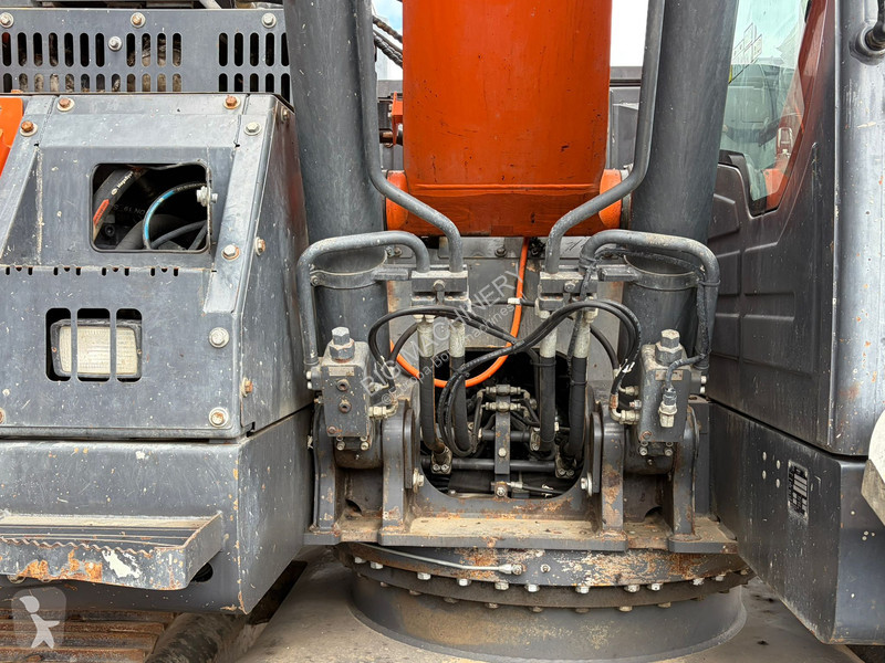 جرافة Doosan