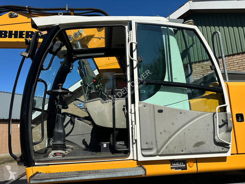 Rýpadlo Liebherr A918