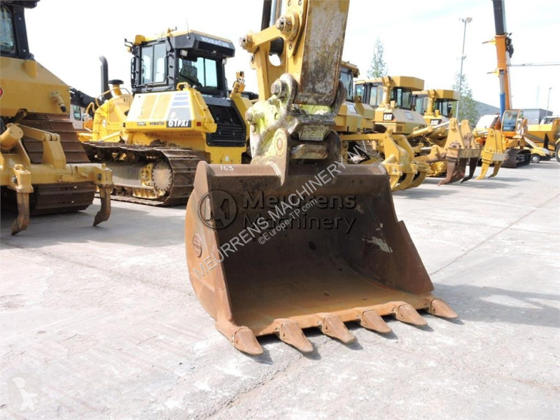 جرافة Caterpillar