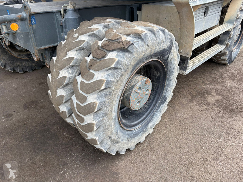 Rýpadlo Liebherr A918