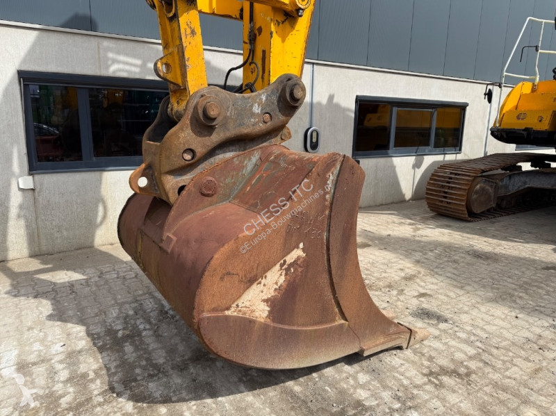 Lopatový nakládač JCB 300 LC 4F - 300 -