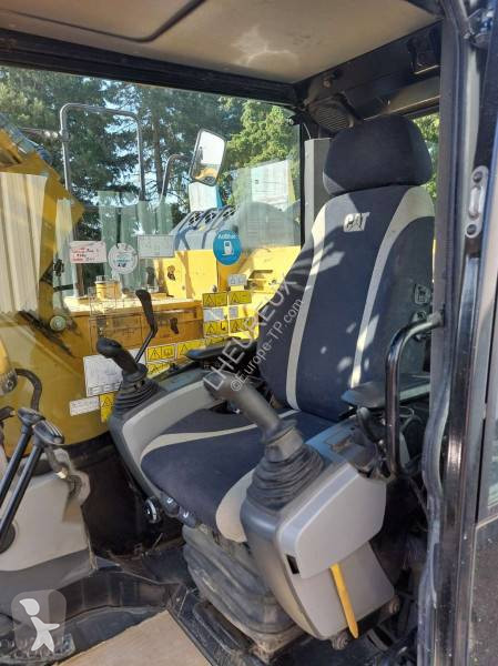جرافة Caterpillar 315FL