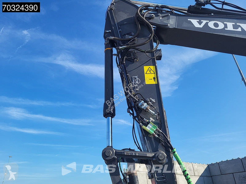 Lopatový nakládač Volvo ECR235 E L Tiltrotator...