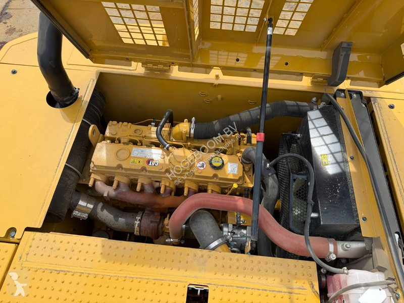 Rýpadlo Caterpillar UNUSED NEW