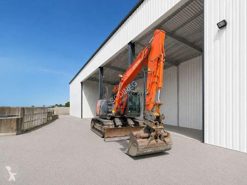 جرافة Hitachi ZX135 US3
