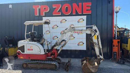 جرافة Takeuchi tb225 voies variables à 23 900 € ht