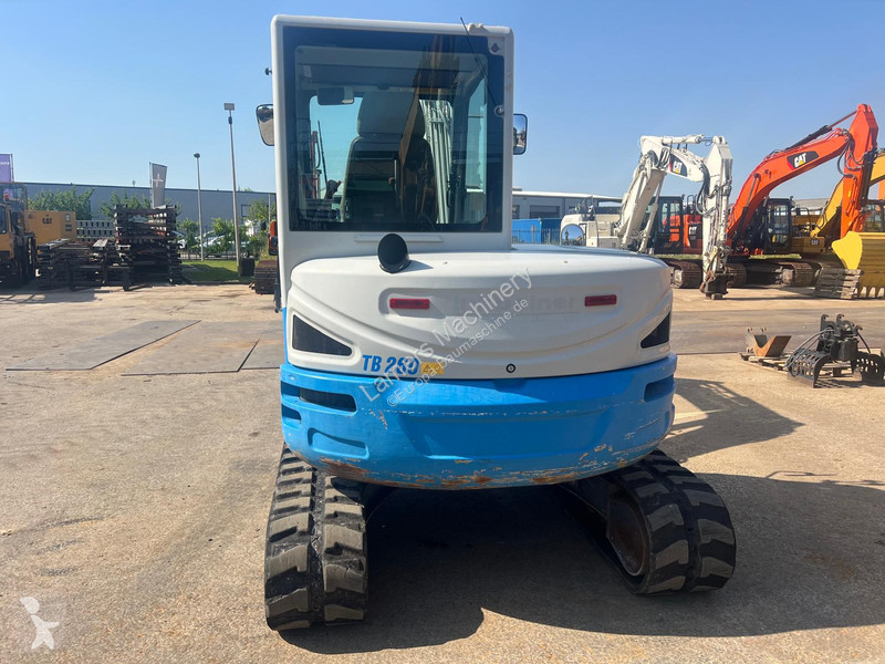 Rýpadlo Takeuchi