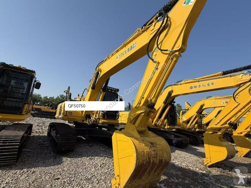 جرافة Komatsu 8