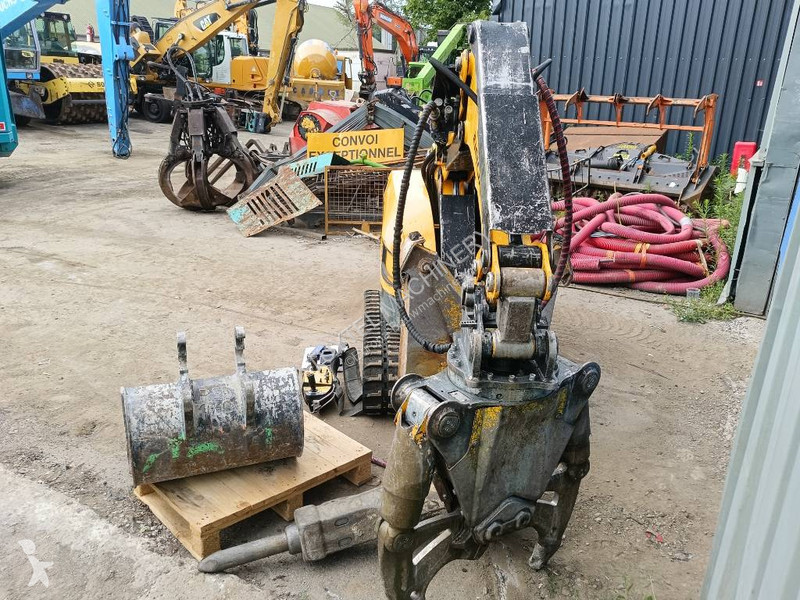 Skovl Brokk 170 demolition robot remote radio...