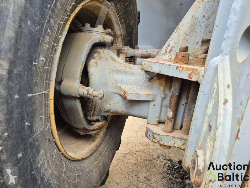Excavator Mecalac