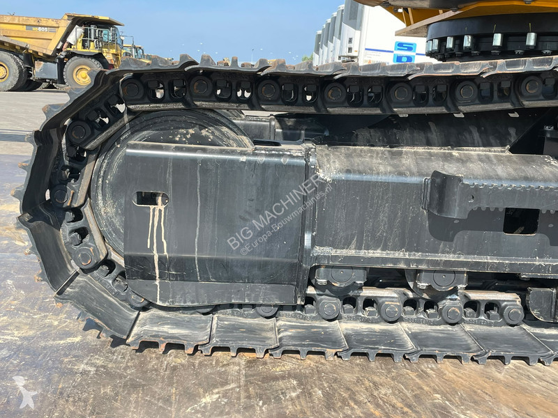 جرافة JCB 205