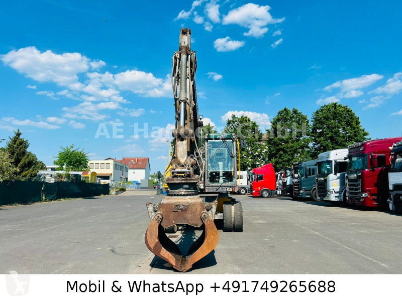 Rýpadlo Volvo...