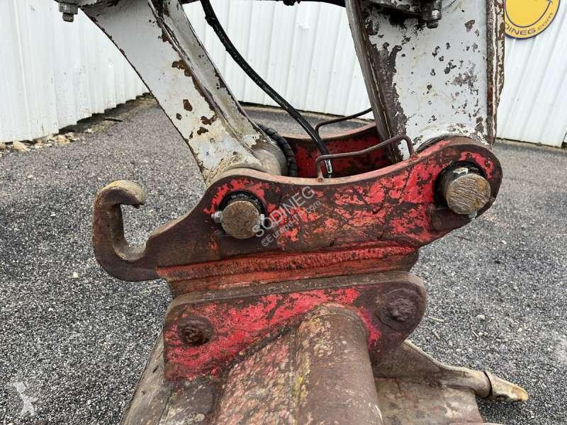 جرافة Takeuchi