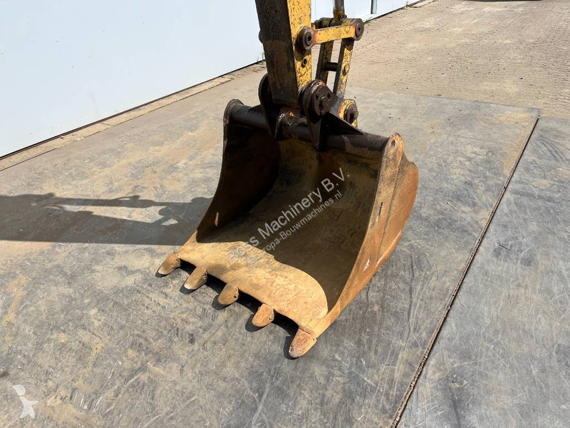 Escavatore Caterpillar C - Blade / Quick...