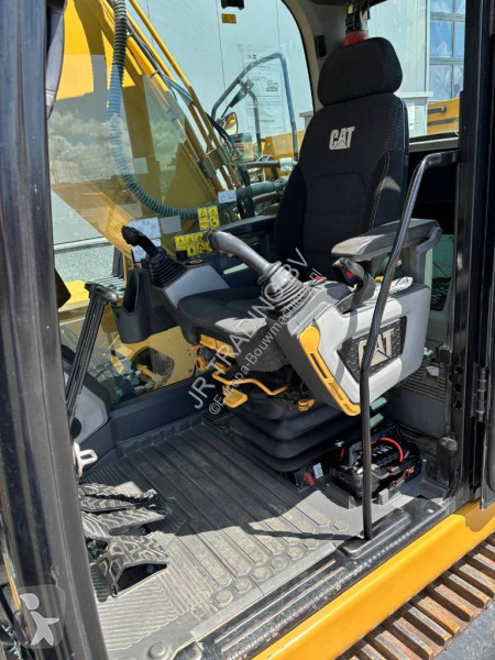 جرافة Caterpillar 330 (Narrow 2.99m)
