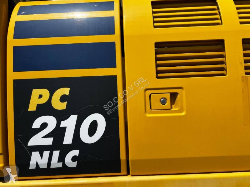 جرافة Komatsu PC210 NLC 11