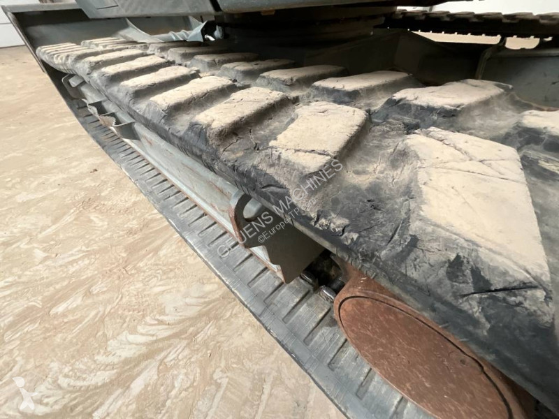 جرافة Neuson EZ 80