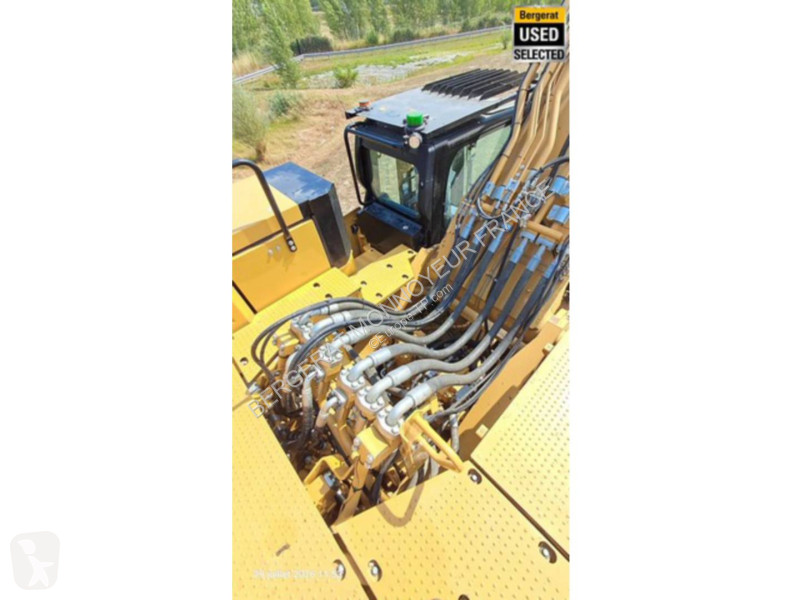 Rýpadlo Caterpillar 374