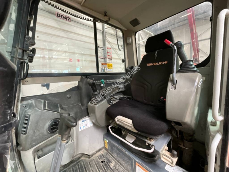 Lopatový nakládač Takeuchi 2902
