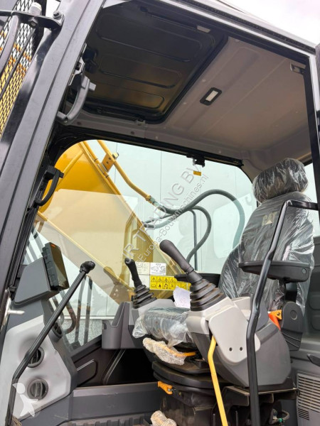Rýpadlo Caterpillar 321 (New / Non CE + EPA)