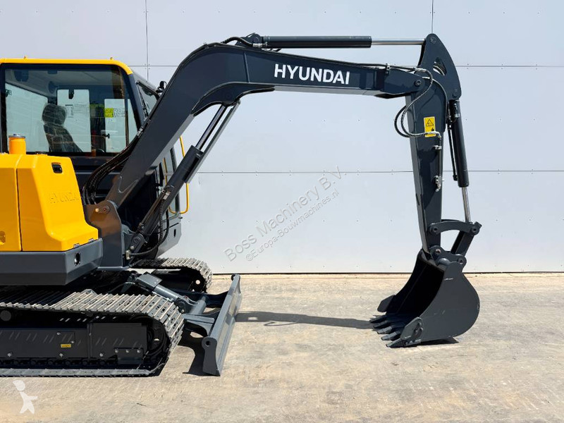 جرافة Hyundai HX60 G - BRAND NEW / Hammer Lines...