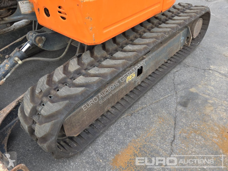 جرافة Hitachi ZX26U-5A CR